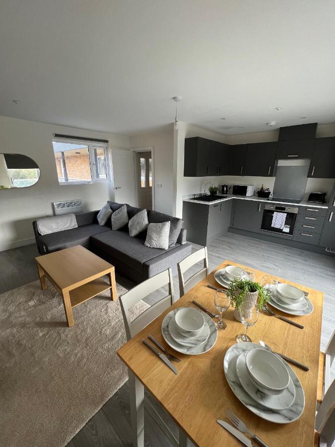 2 Bedroom City Centre Apartment In Hemel Hempstead Bagian luar foto