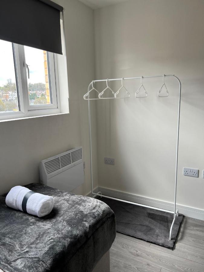 2 Bedroom City Centre Apartment In Hemel Hempstead Bagian luar foto